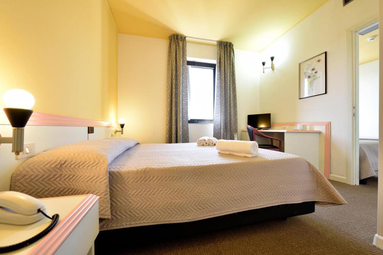 Tortolì Hotel Orri מראה חיצוני תמונה